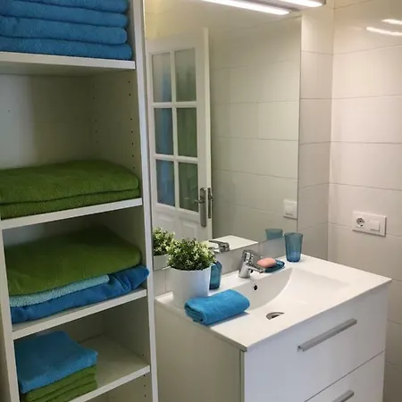 Cristianos Apartament *