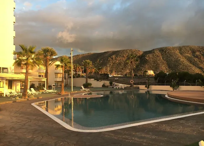 Cristianos * 洛斯克里斯蒂亚诺斯